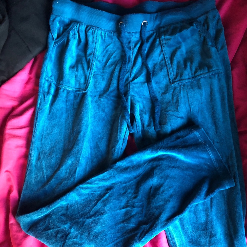 Velvet sweats